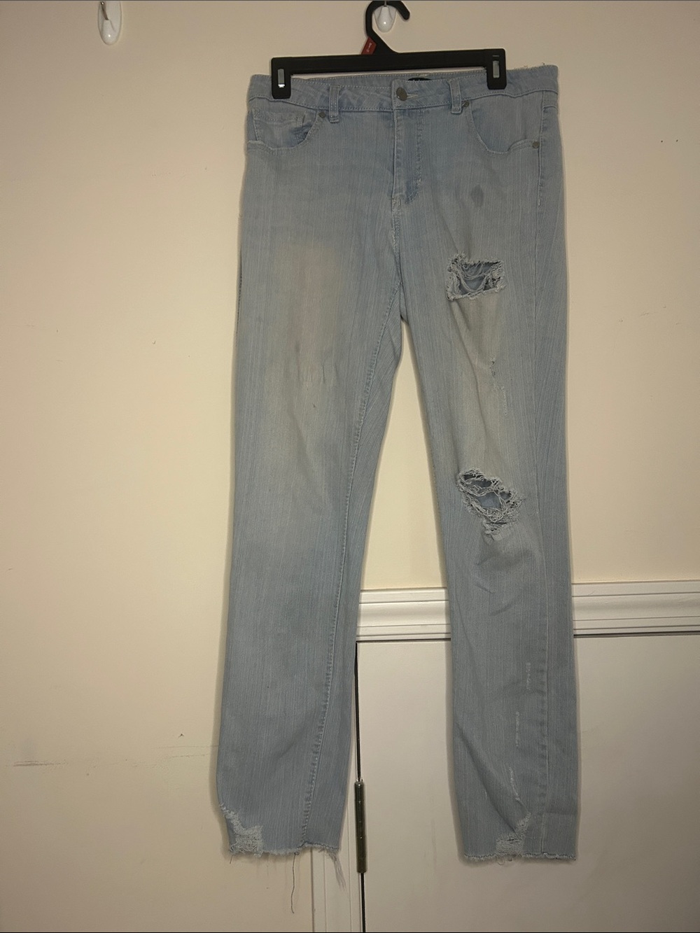 d. jeans Light Wash Skinny Ripped Jeans